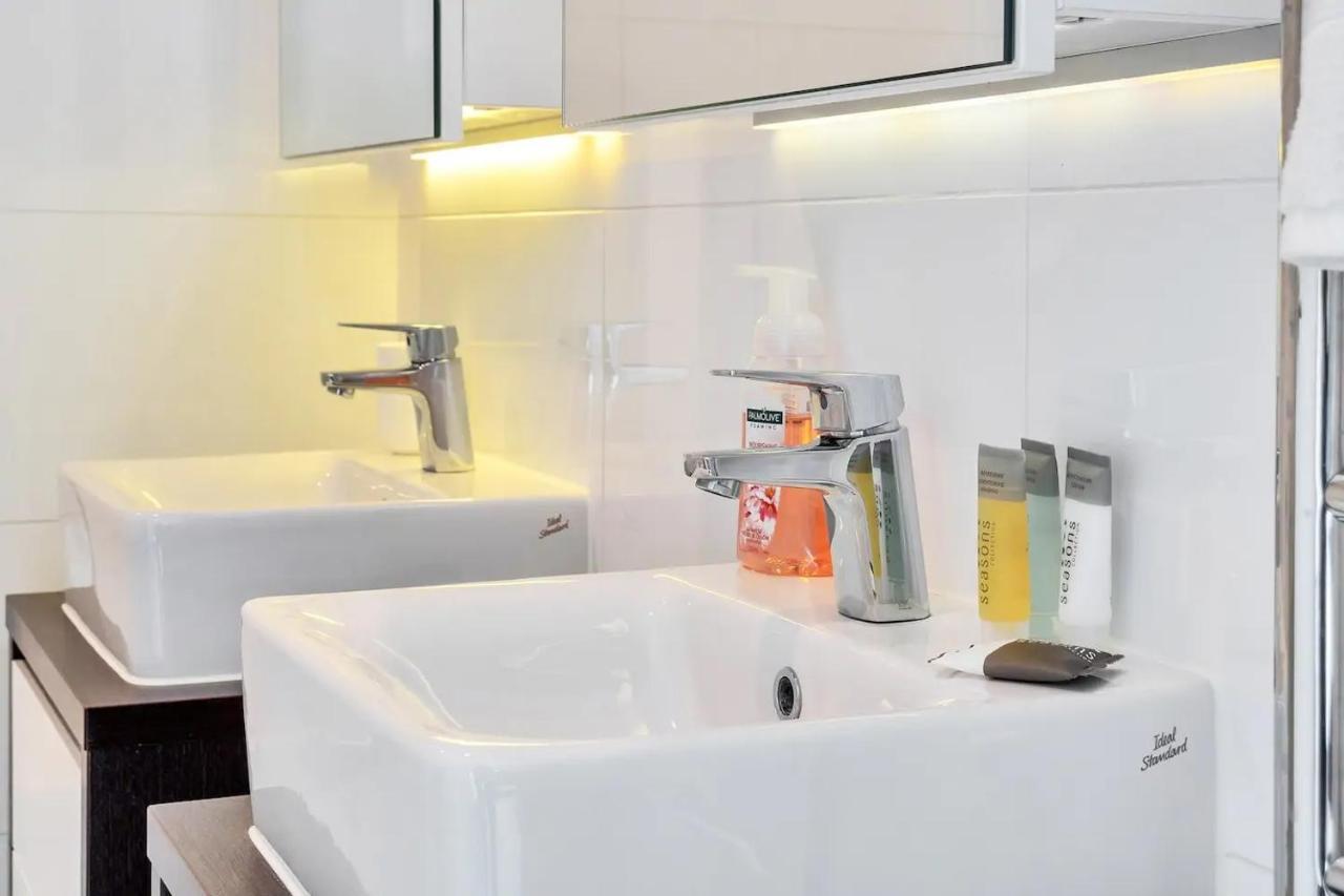 Amazing Harbour, Skytower And Rangitoto Views Apartment โอ๊คแลนด์ ภายนอก รูปภาพ